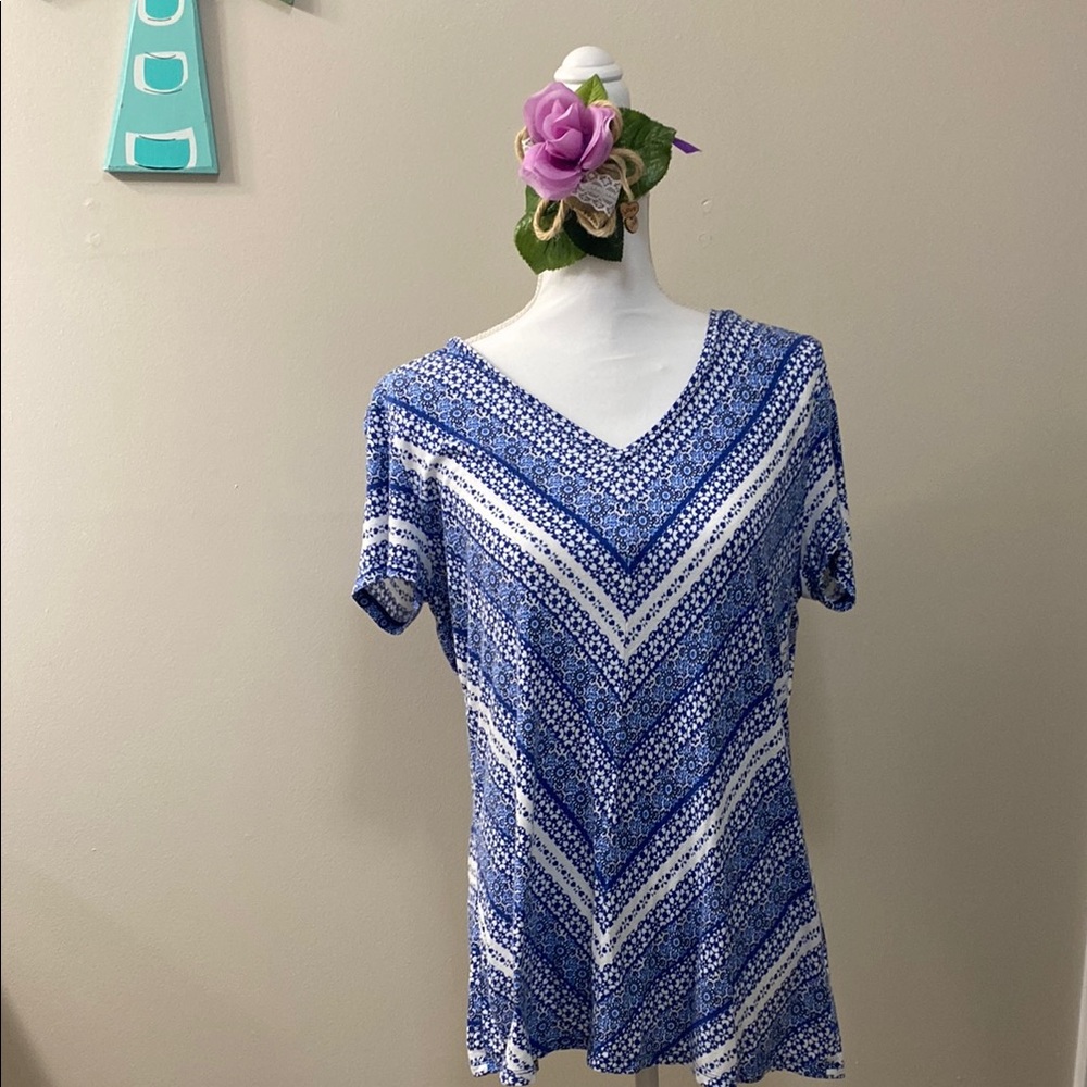 Blue and White Graphic Relaxed T-Shirt